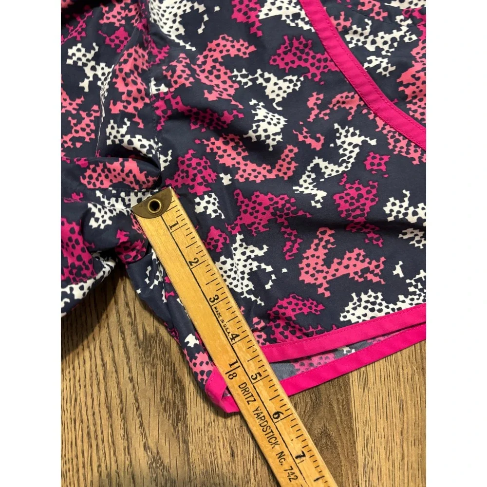 Columbia Sportswear Shorts Girls Size L 14/16 Pink Pixel Camo Omni-Shade Shorts
